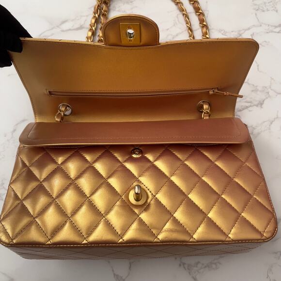 Chanel Metallic Lambskin Quilted Medium Double Flap Golden - Picture 4 of 12
